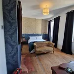 Domaine De Bole , 4* Condom