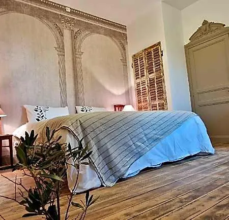 Domaine De Bole , B&B 콩돔